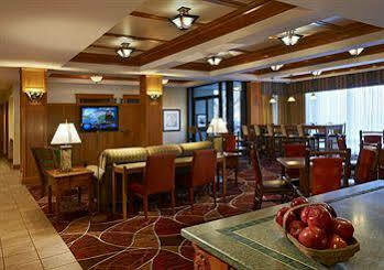 Hotel Hampton 3*