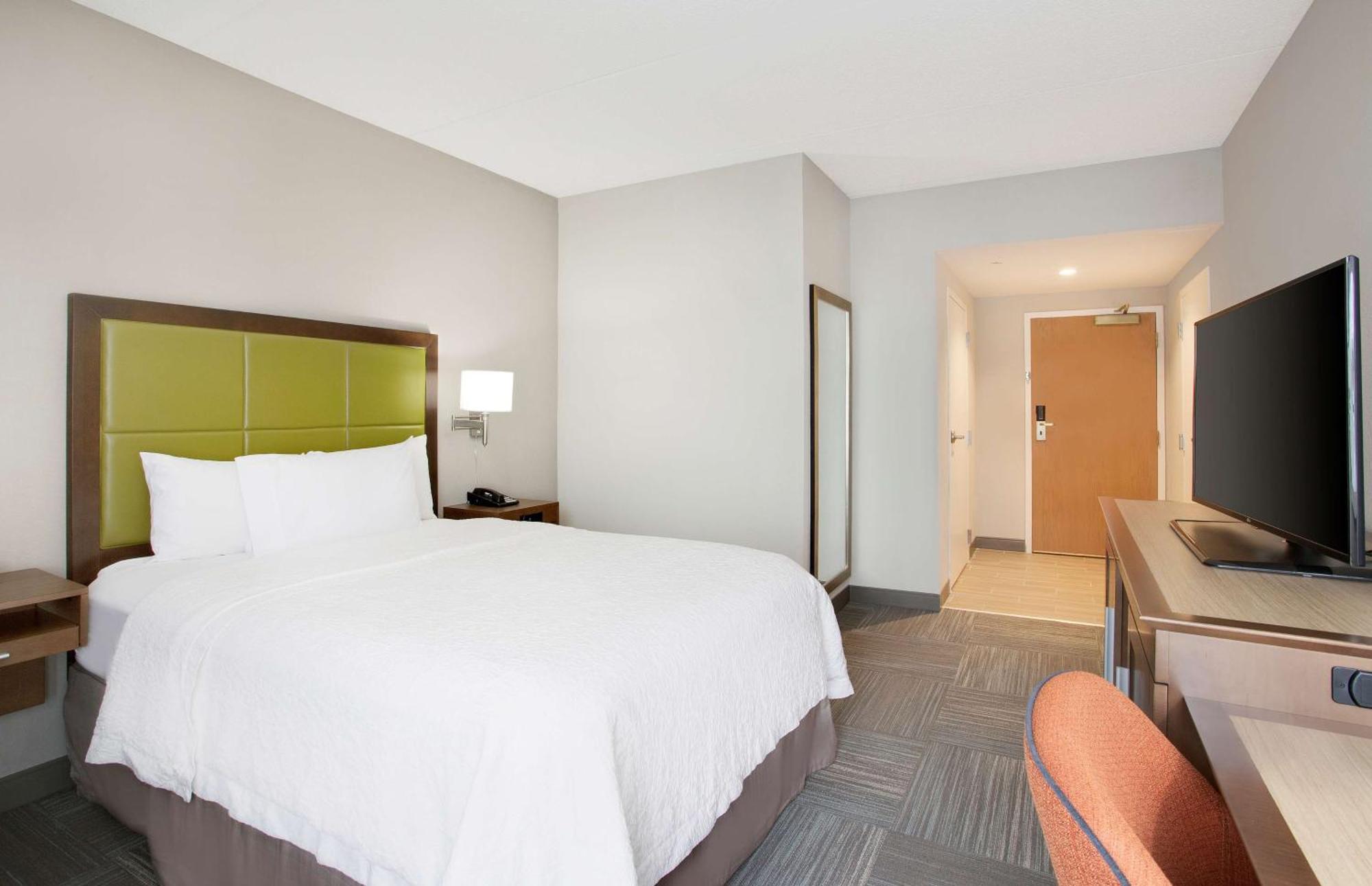 Hotel Hampton 3*