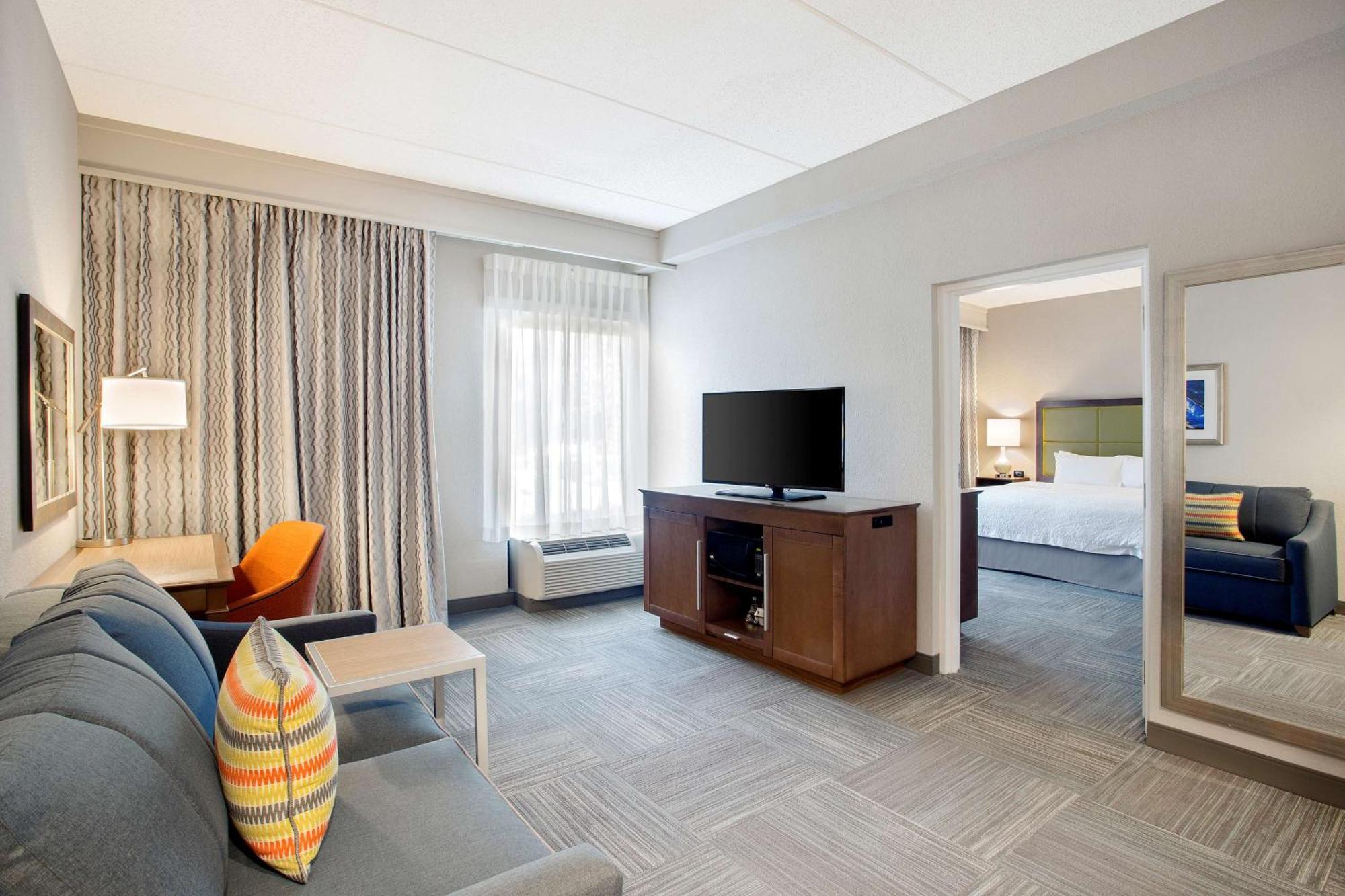 Hampton Hotel 3*