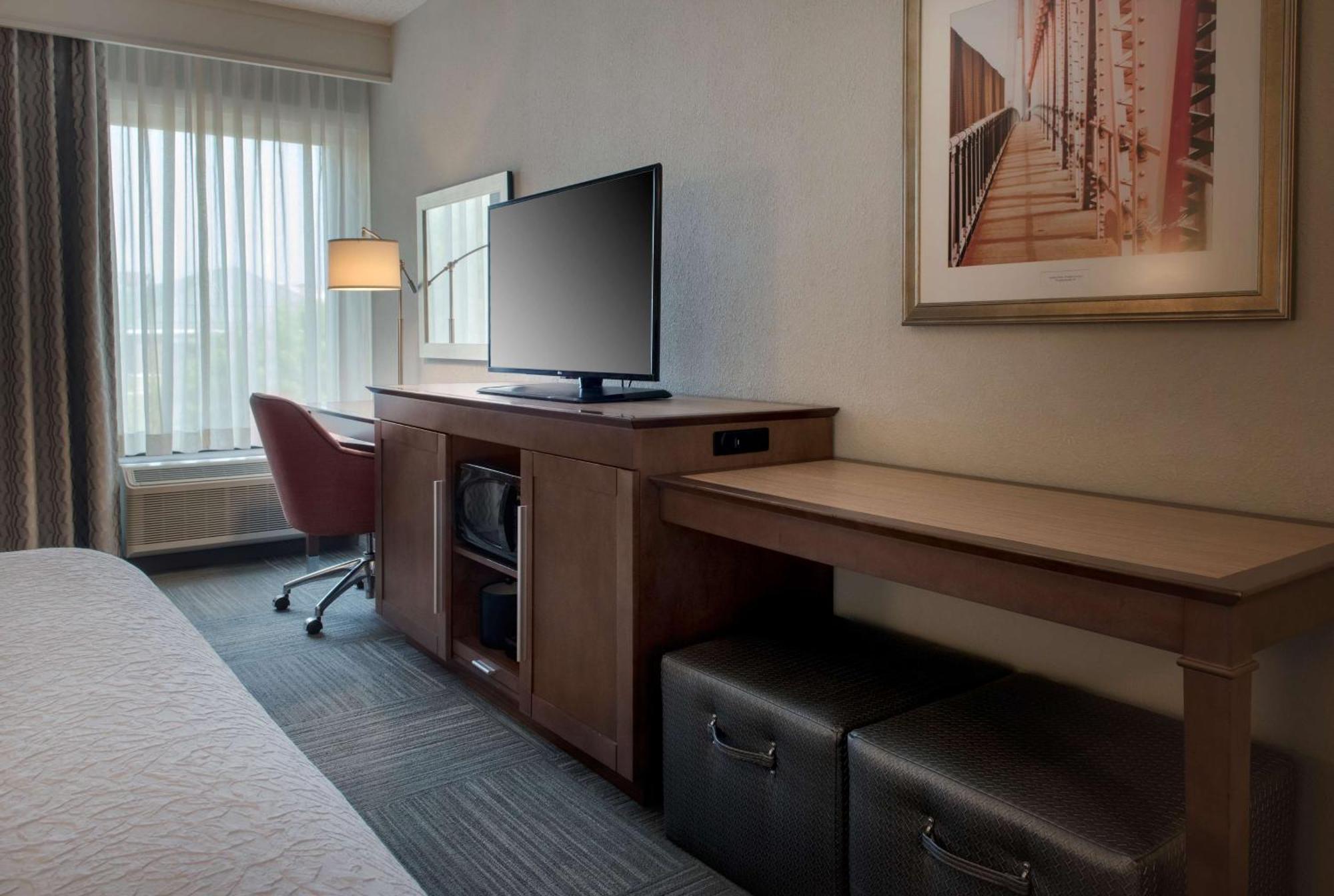 Hampton Hotel
